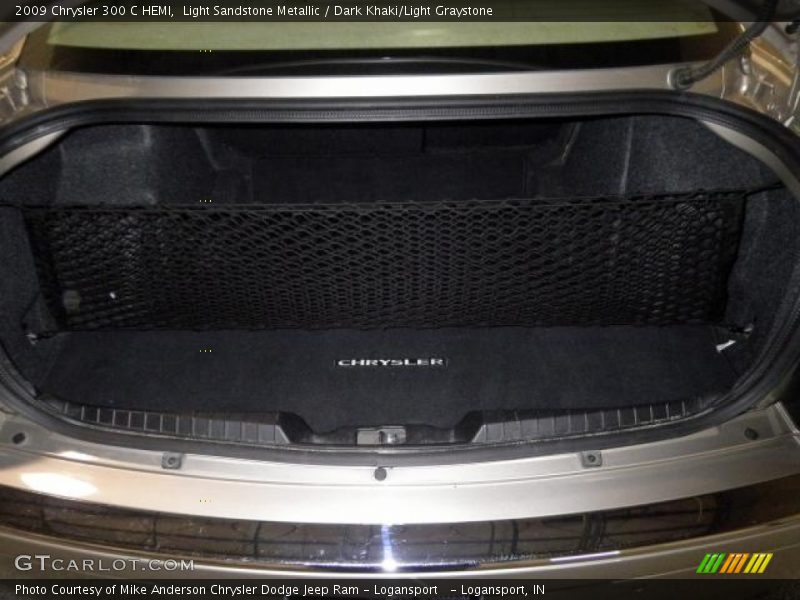 Light Sandstone Metallic / Dark Khaki/Light Graystone 2009 Chrysler 300 C HEMI