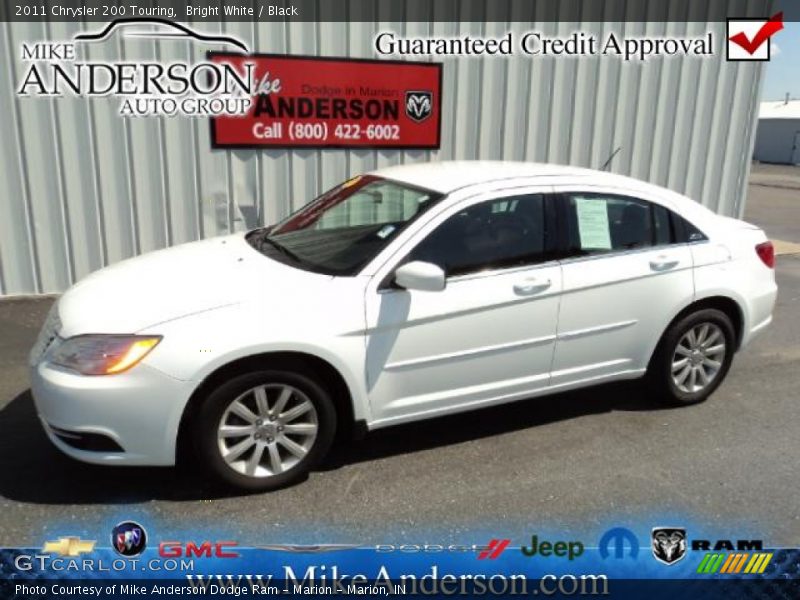 Bright White / Black 2011 Chrysler 200 Touring