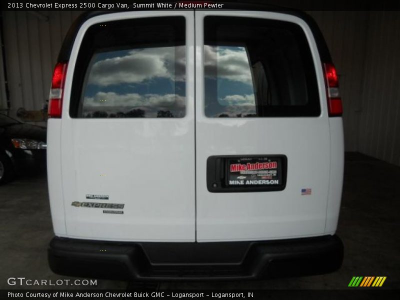 Summit White / Medium Pewter 2013 Chevrolet Express 2500 Cargo Van
