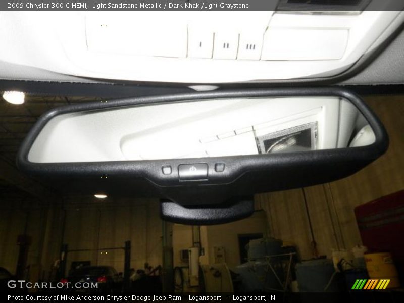 Light Sandstone Metallic / Dark Khaki/Light Graystone 2009 Chrysler 300 C HEMI