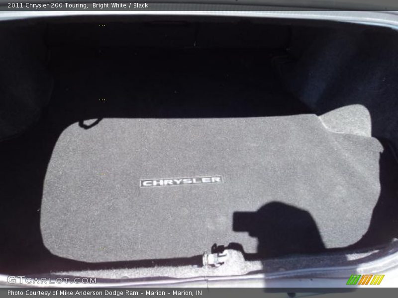 Bright White / Black 2011 Chrysler 200 Touring