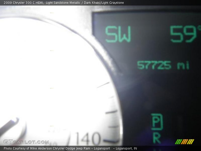 Light Sandstone Metallic / Dark Khaki/Light Graystone 2009 Chrysler 300 C HEMI