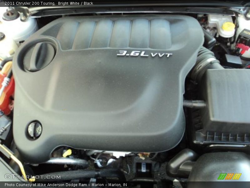 Bright White / Black 2011 Chrysler 200 Touring