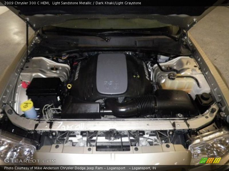 Light Sandstone Metallic / Dark Khaki/Light Graystone 2009 Chrysler 300 C HEMI