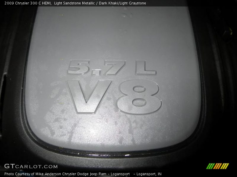 Light Sandstone Metallic / Dark Khaki/Light Graystone 2009 Chrysler 300 C HEMI