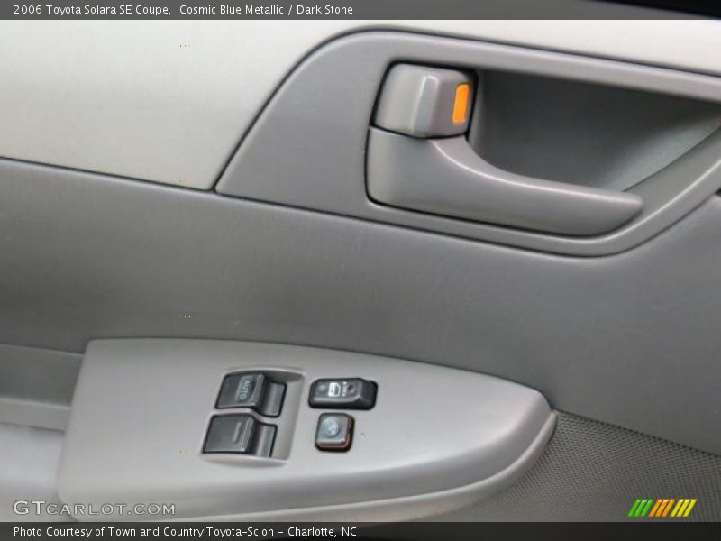 Controls of 2006 Solara SE Coupe