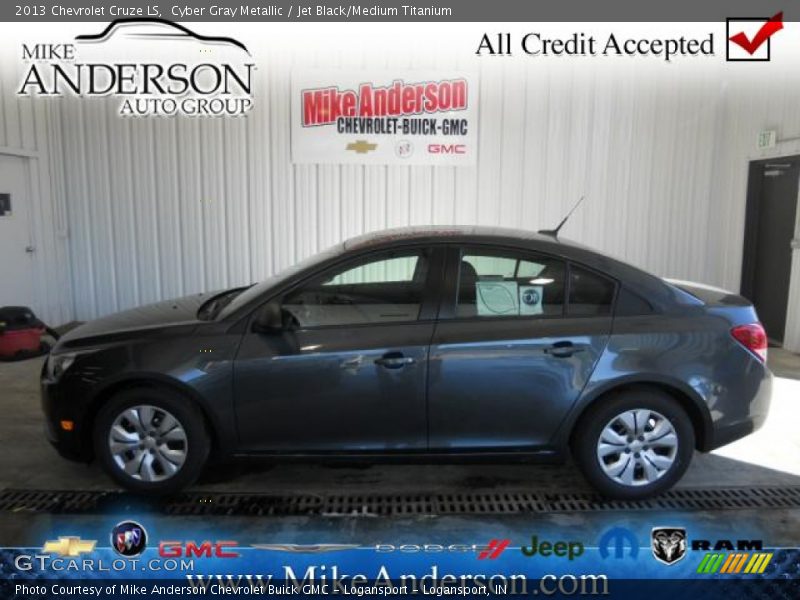 Cyber Gray Metallic / Jet Black/Medium Titanium 2013 Chevrolet Cruze LS