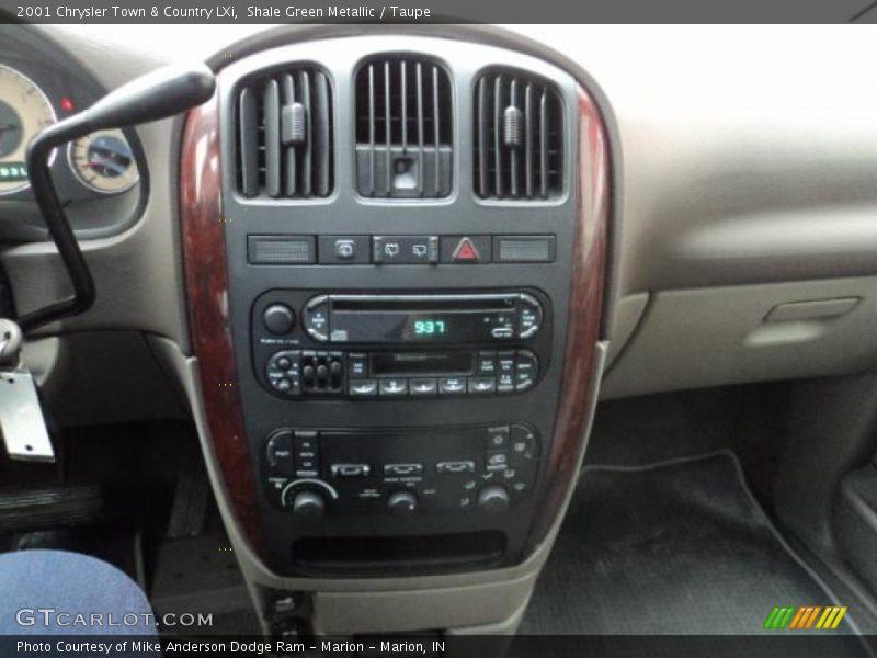 Shale Green Metallic / Taupe 2001 Chrysler Town & Country LXi