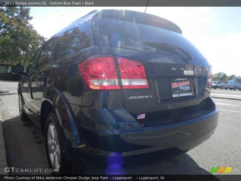 Fathom Blue Pearl / Black 2013 Dodge Journey SE