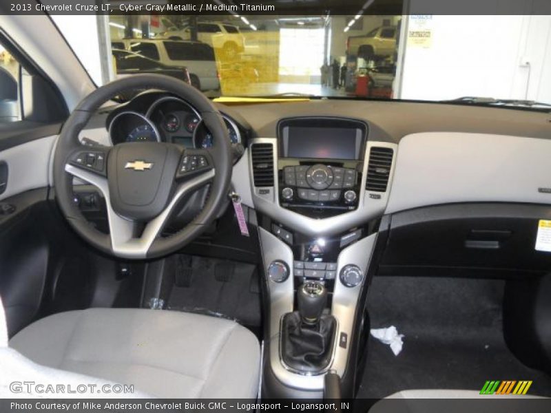 Cyber Gray Metallic / Medium Titanium 2013 Chevrolet Cruze LT