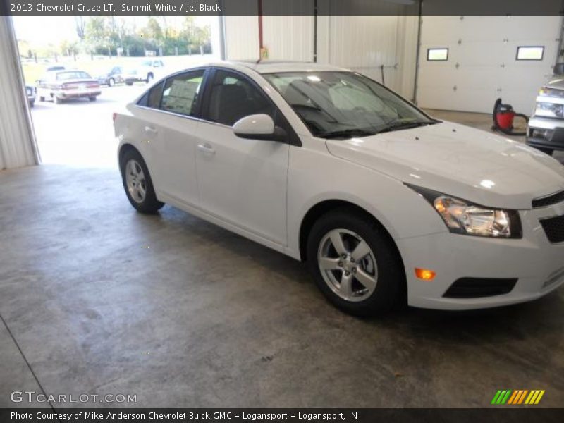 Summit White / Jet Black 2013 Chevrolet Cruze LT