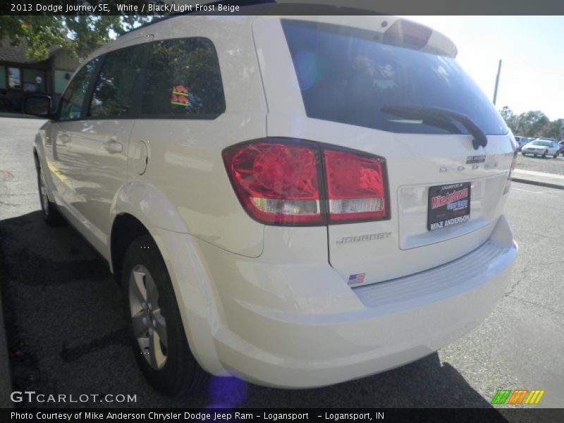 White / Black/Light Frost Beige 2013 Dodge Journey SE