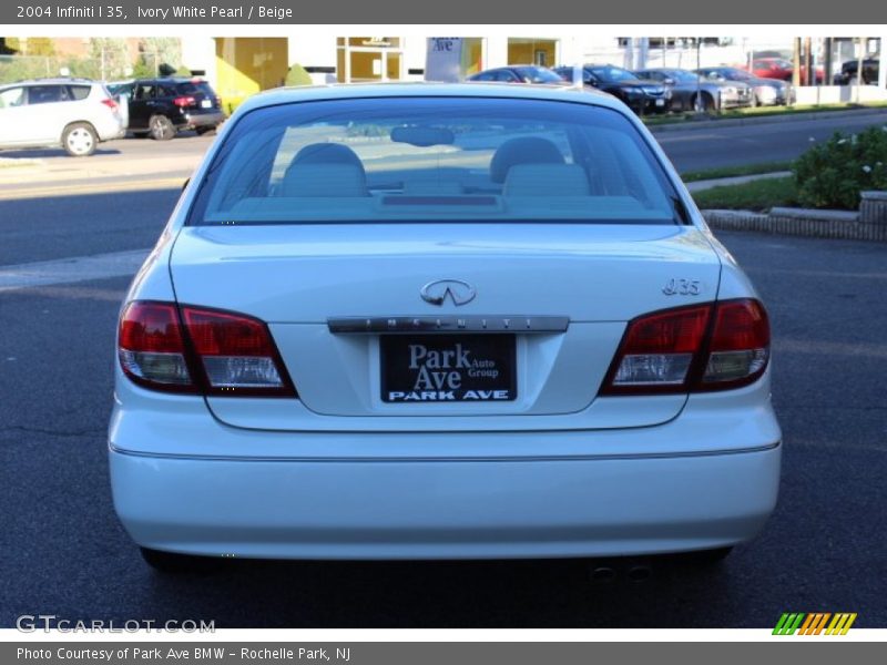 Ivory White Pearl / Beige 2004 Infiniti I 35