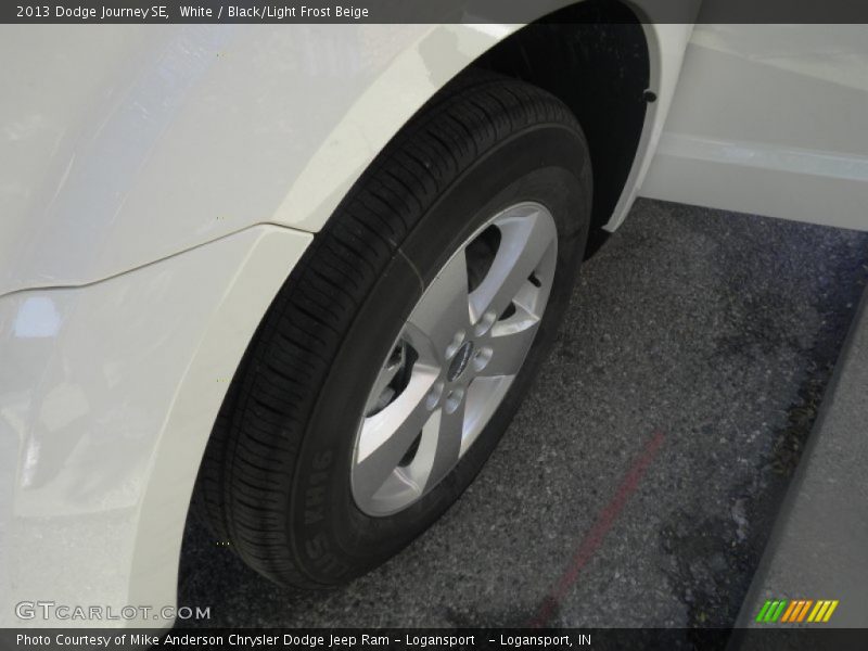 White / Black/Light Frost Beige 2013 Dodge Journey SE