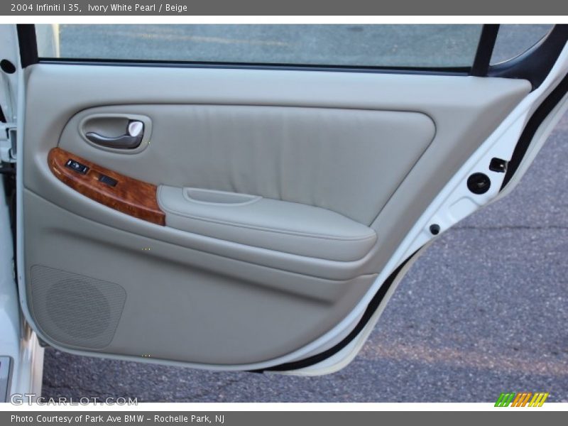 Ivory White Pearl / Beige 2004 Infiniti I 35