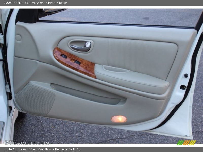 Ivory White Pearl / Beige 2004 Infiniti I 35