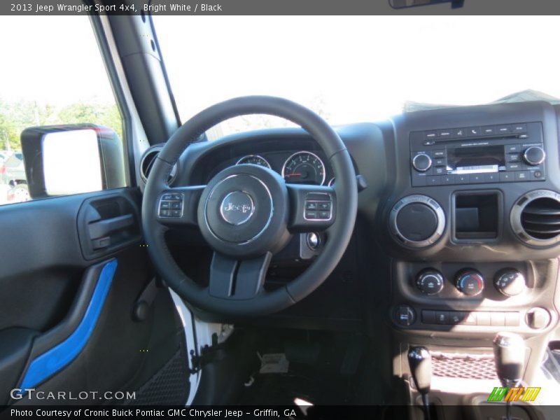 Bright White / Black 2013 Jeep Wrangler Sport 4x4