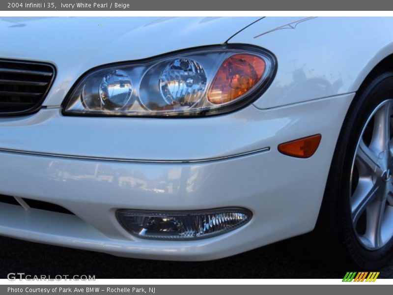 Ivory White Pearl / Beige 2004 Infiniti I 35