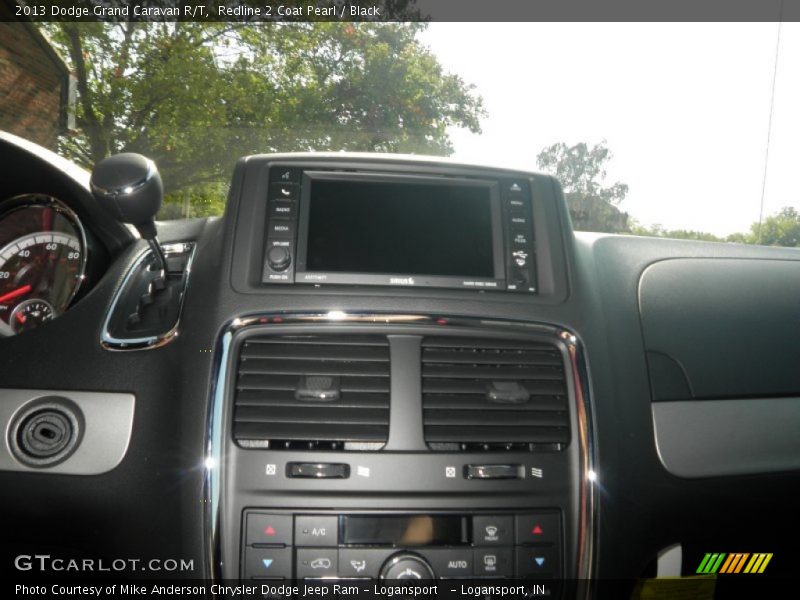 Redline 2 Coat Pearl / Black 2013 Dodge Grand Caravan R/T