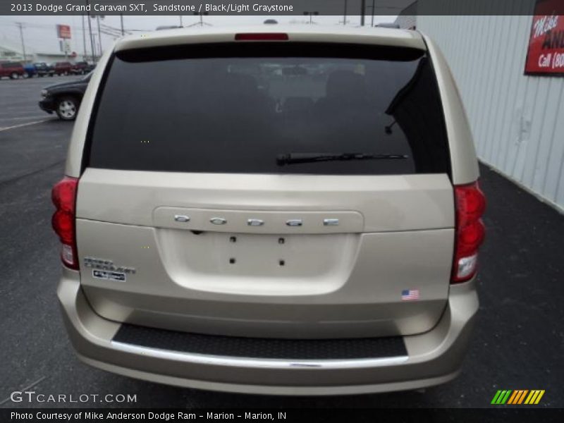 Sandstone / Black/Light Graystone 2013 Dodge Grand Caravan SXT
