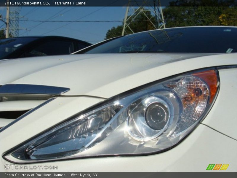 Pearl White / Camel 2011 Hyundai Sonata GLS