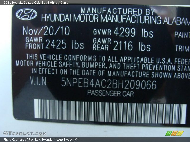 Pearl White / Camel 2011 Hyundai Sonata GLS
