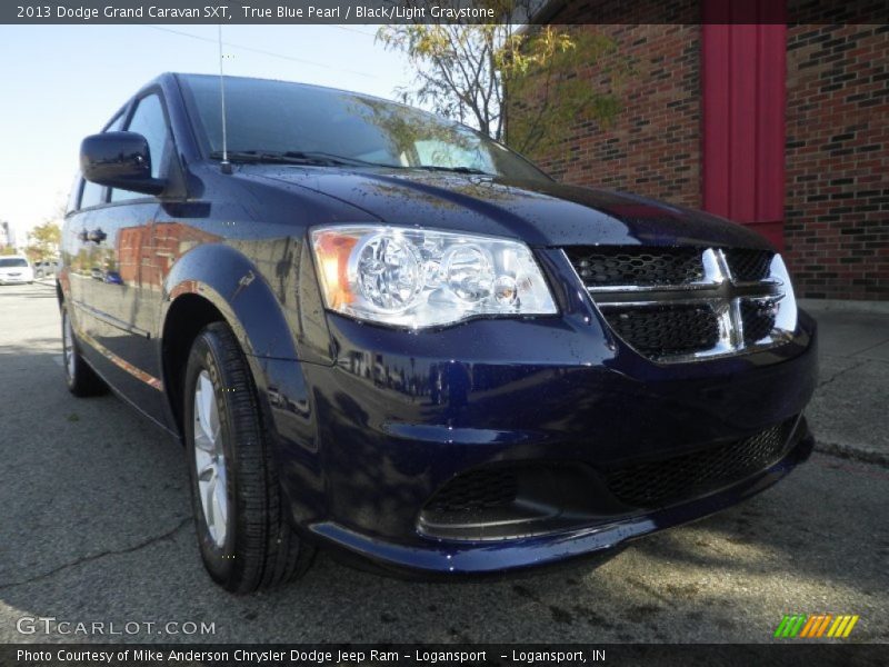 True Blue Pearl / Black/Light Graystone 2013 Dodge Grand Caravan SXT