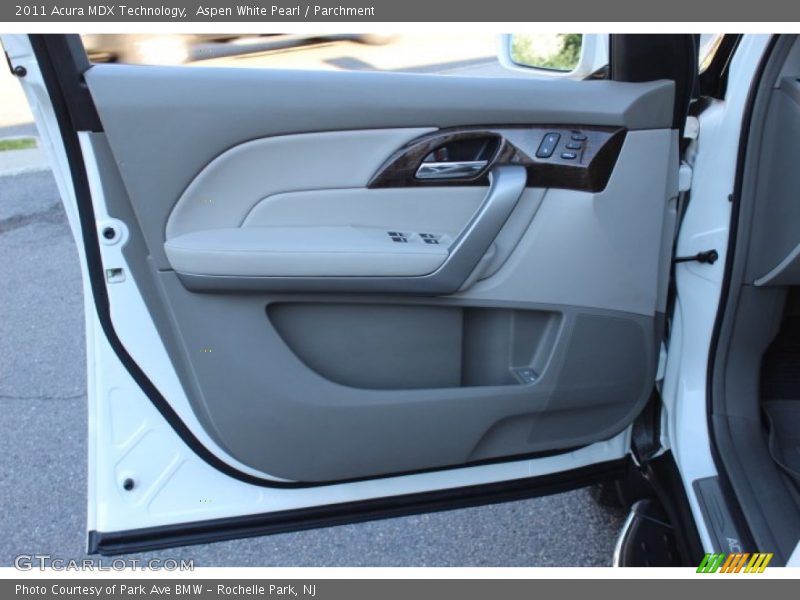 Aspen White Pearl / Parchment 2011 Acura MDX Technology