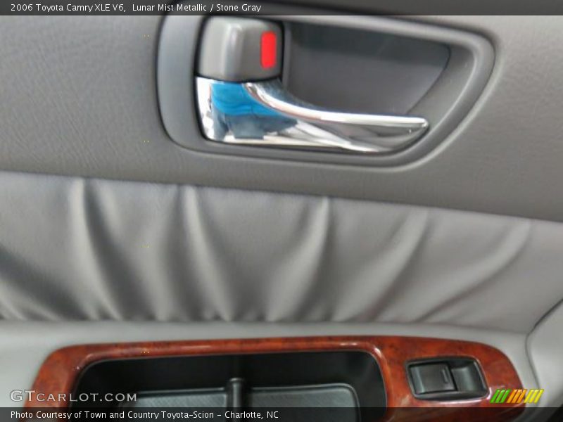 Lunar Mist Metallic / Stone Gray 2006 Toyota Camry XLE V6