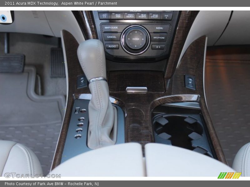 Aspen White Pearl / Parchment 2011 Acura MDX Technology