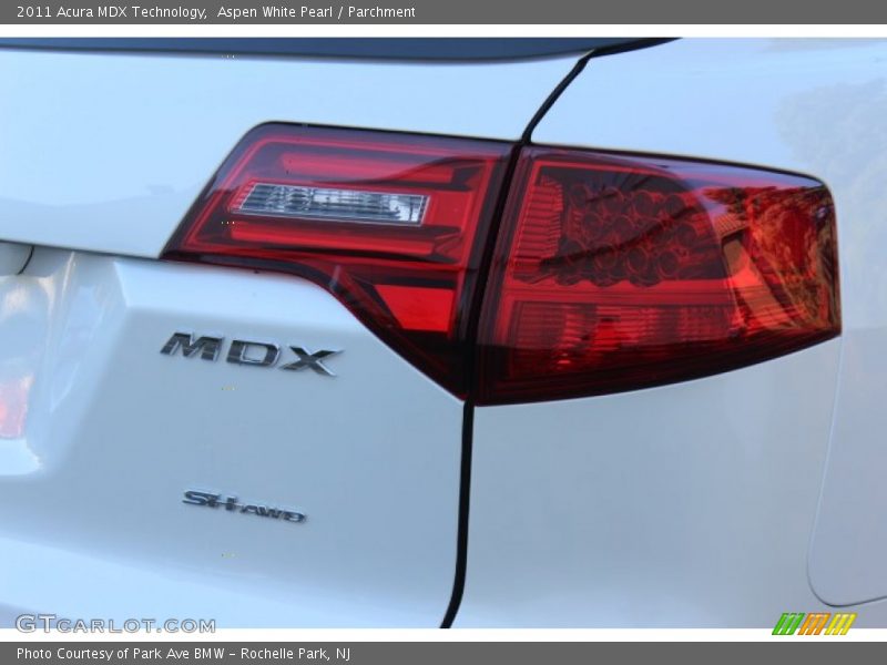 Aspen White Pearl / Parchment 2011 Acura MDX Technology