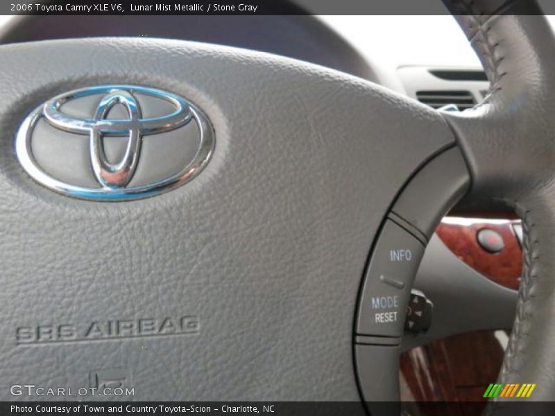 Lunar Mist Metallic / Stone Gray 2006 Toyota Camry XLE V6