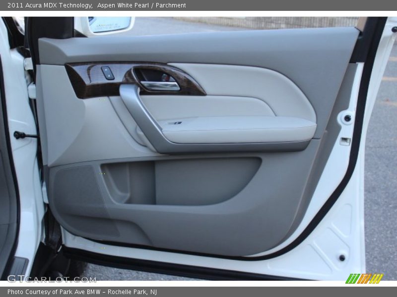 Aspen White Pearl / Parchment 2011 Acura MDX Technology