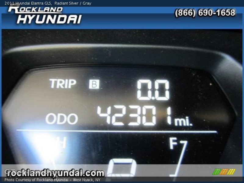 Radiant Silver / Gray 2011 Hyundai Elantra GLS