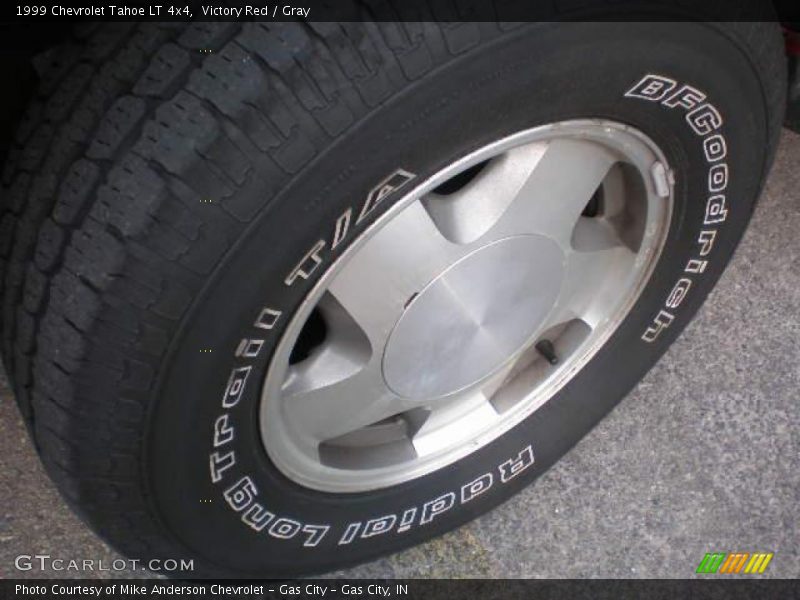 Victory Red / Gray 1999 Chevrolet Tahoe LT 4x4