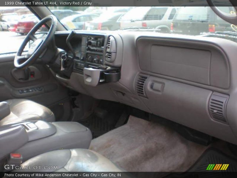Victory Red / Gray 1999 Chevrolet Tahoe LT 4x4