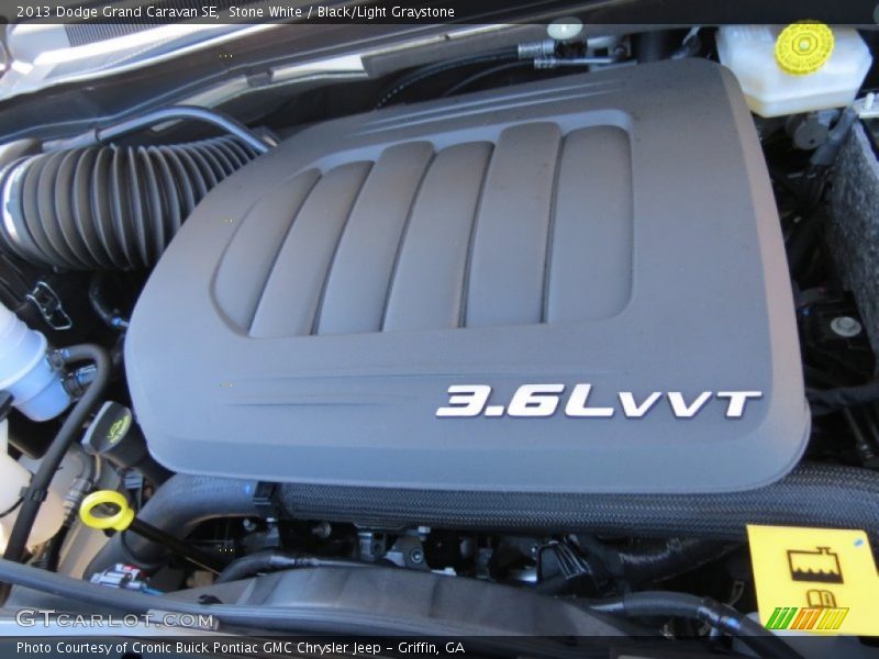 Stone White / Black/Light Graystone 2013 Dodge Grand Caravan SE