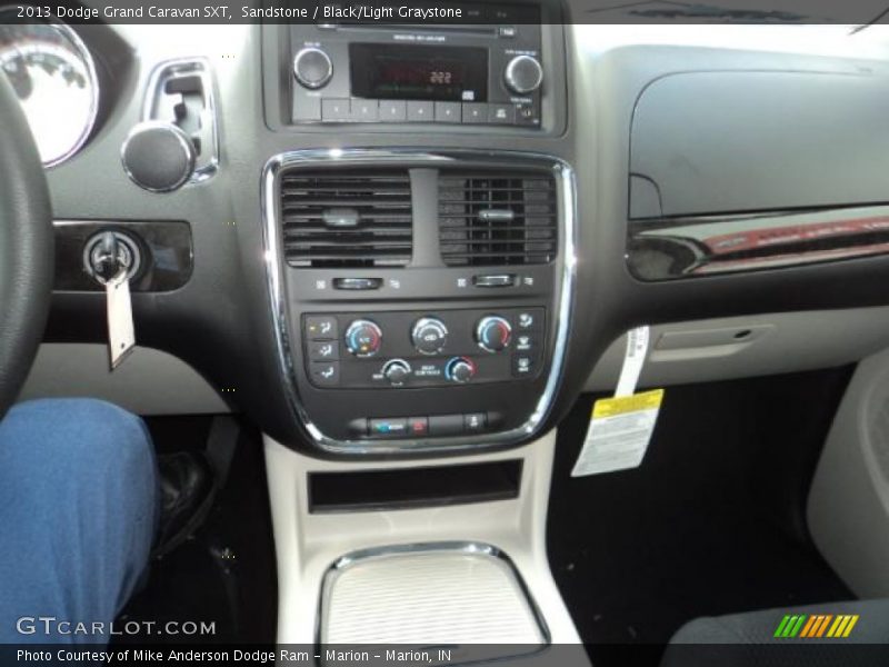 Sandstone / Black/Light Graystone 2013 Dodge Grand Caravan SXT