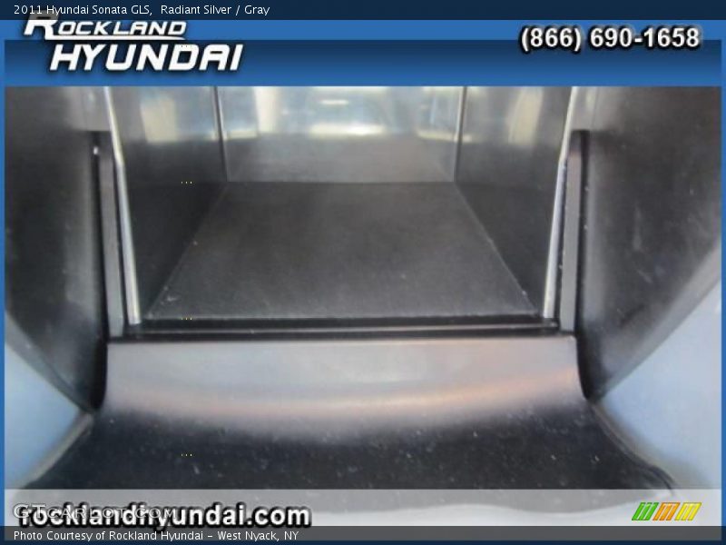 Radiant Silver / Gray 2011 Hyundai Sonata GLS