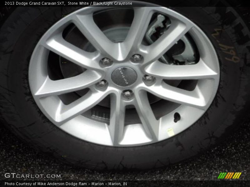 Stone White / Black/Light Graystone 2013 Dodge Grand Caravan SXT