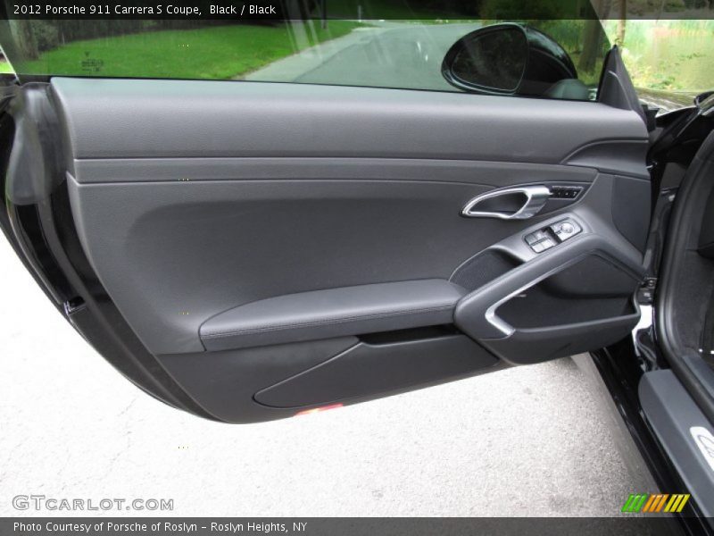 Door Panel of 2012 911 Carrera S Coupe