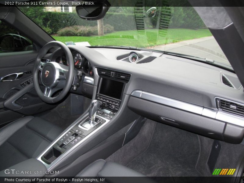 Dashboard of 2012 911 Carrera S Coupe