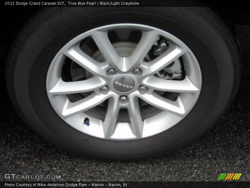 True Blue Pearl / Black/Light Graystone 2013 Dodge Grand Caravan SXT