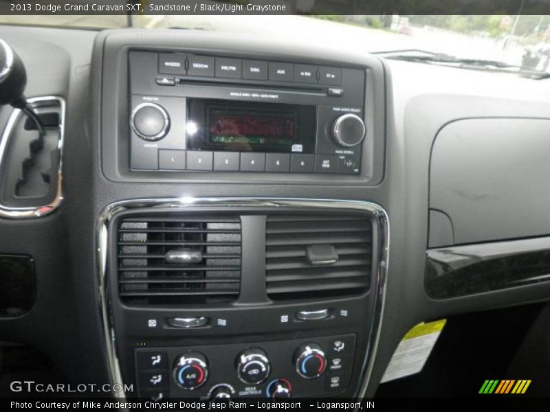 Sandstone / Black/Light Graystone 2013 Dodge Grand Caravan SXT