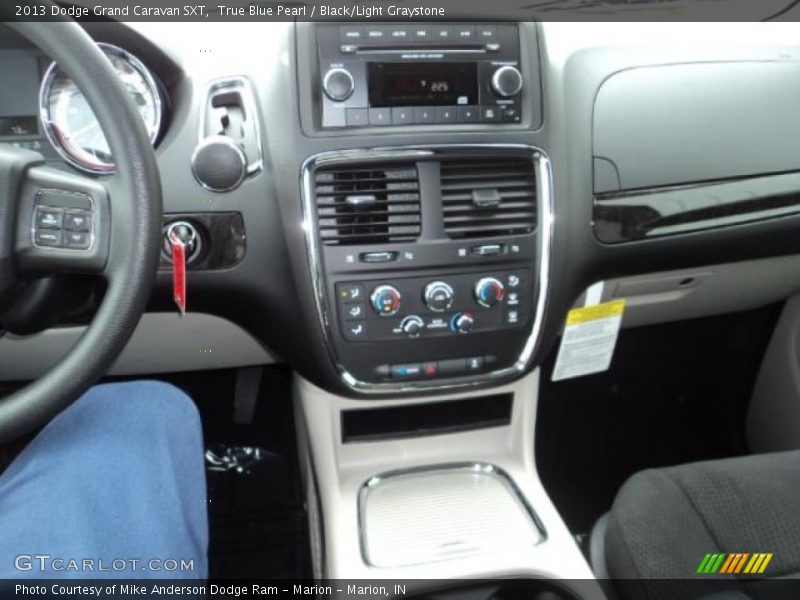 True Blue Pearl / Black/Light Graystone 2013 Dodge Grand Caravan SXT