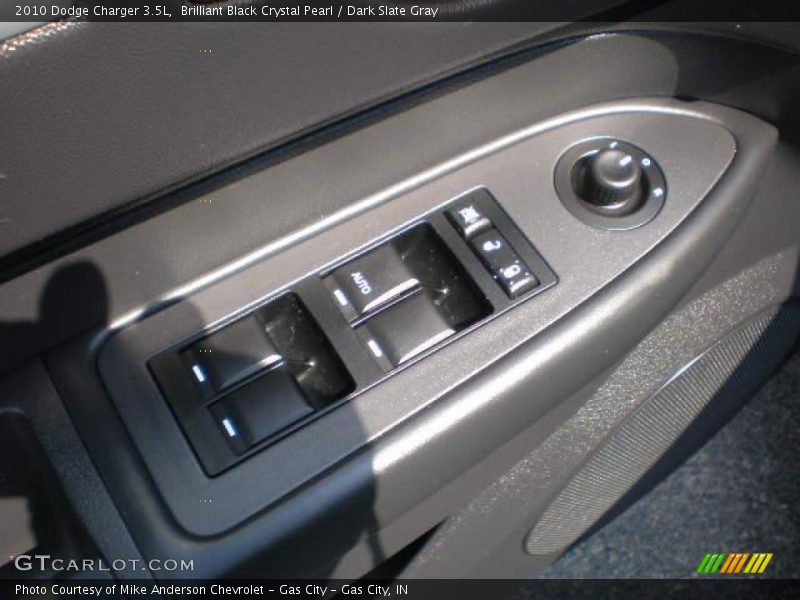 Brilliant Black Crystal Pearl / Dark Slate Gray 2010 Dodge Charger 3.5L