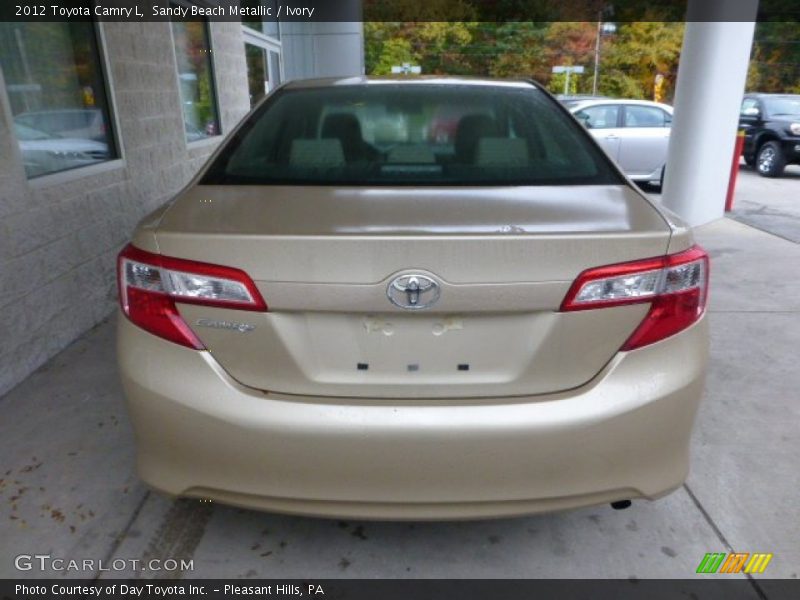 Sandy Beach Metallic / Ivory 2012 Toyota Camry L