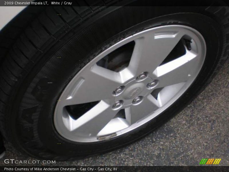 White / Gray 2009 Chevrolet Impala LT