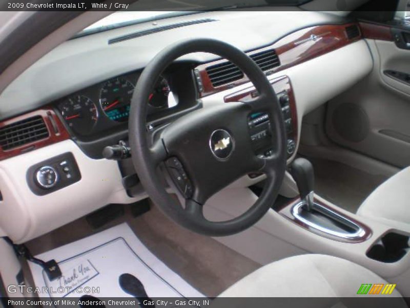 White / Gray 2009 Chevrolet Impala LT
