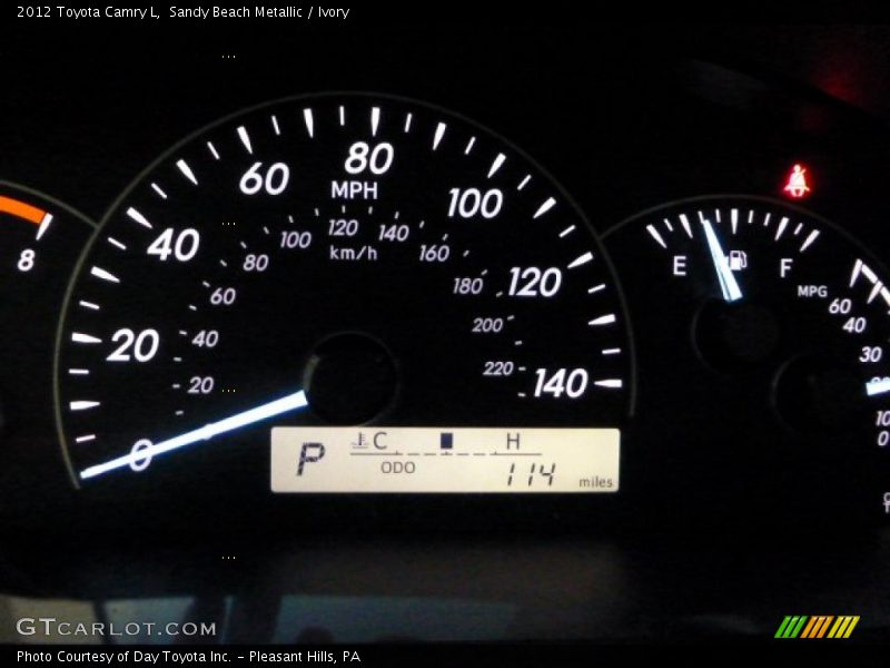 Sandy Beach Metallic / Ivory 2012 Toyota Camry L